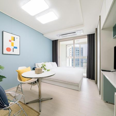 Urbanstay Songdo Moonlight Park Інчхон Екстер'єр фото